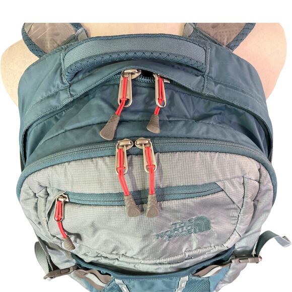 The North Face Recon Backpack Gray Blue Laptop Hiking School Bag - Picture 7 of 11